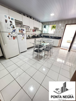 Imagem Casa com 4 Quartos à Venda, 229 m² em Flores - Manaus Imagem Casa com 4 Quartos à Venda, 229 m² em Flores - Manaus