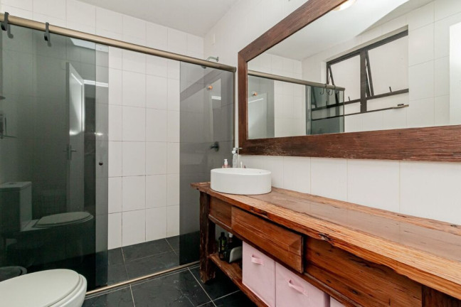 Imagem Apartamento com 3 Quartos à Venda, 97 m² em Moinhos De Vento - Porto Alegre Imagem Apartamento com 3 Quartos à Venda, 97 m² em Moinhos De Vento - Porto Alegre