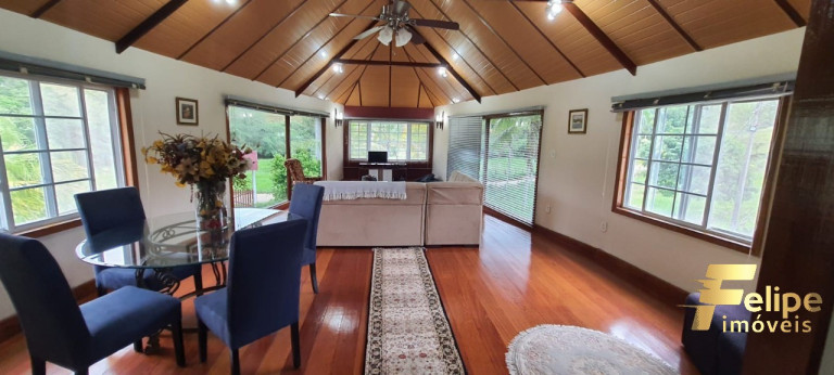 Imagem Imóvel com 8 Quartos à Venda, 60.000 m² em Timbuí - Timbuí