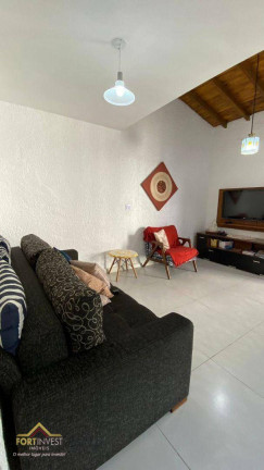 Imagem Imóvel com 5 Quartos à Venda, 200 m² em Canto Do Forte - Praia Grande Imagem Imóvel com 5 Quartos à Venda, 200 m² em Canto Do Forte - Praia Grande