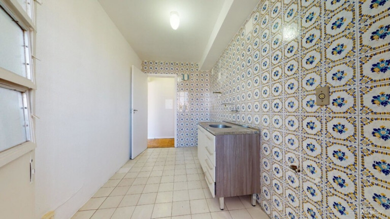Imagem Imóvel com 2 Quartos à Venda, 74 m² em Menino Deus - Porto Alegre Imagem Imóvel com 2 Quartos à Venda, 74 m² em Menino Deus - Porto Alegre