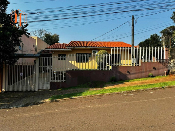 Imagem Casa com 4 Quartos à Venda, 300 m² em Centro Sul - Dois Vizinhos Imagem Casa com 4 Quartos à Venda, 300 m² em Centro Sul - Dois Vizinhos