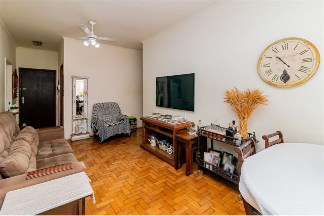 Imagem Imóvel com 3 Quartos à Venda, em Menino Deus - Porto Alegre Imagem Imóvel com 3 Quartos à Venda, em Menino Deus - Porto Alegre