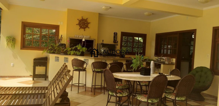 Imagem Casa com 4 Quartos à Venda, 351 m² em Taquaras - Balneário Camboriú Imagem Casa com 4 Quartos à Venda, 351 m² em Taquaras - Balneário Camboriú