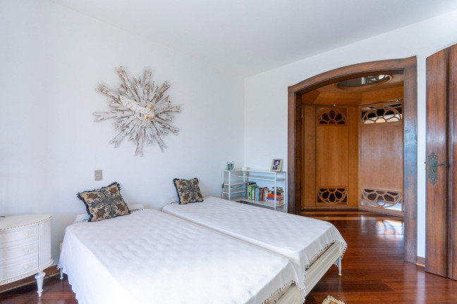 Imagem Casa com 6 Quartos à Venda, 1.224 m² em Condomínio Iolanda - Taboão Da Serra