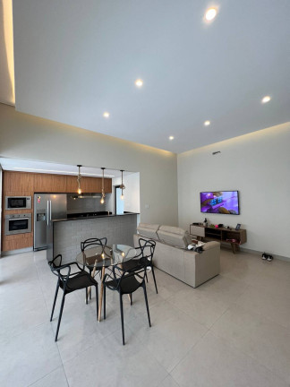 Imagem Casa com 3 Quartos à Venda, 180 m² em Bauru Imagem Casa com 3 Quartos à Venda, 180 m² em Bauru