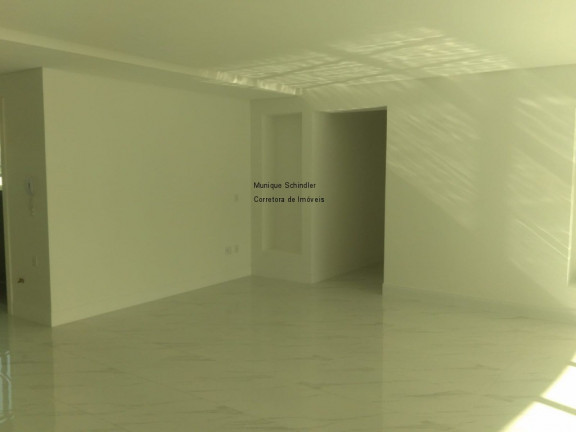 Imagem Imóvel com 3 Quartos à Venda, 182 m²em Centro - Balneário Camboriú Imagem Imóvel com 3 Quartos à Venda, 182 m²em Centro - Balneário Camboriú