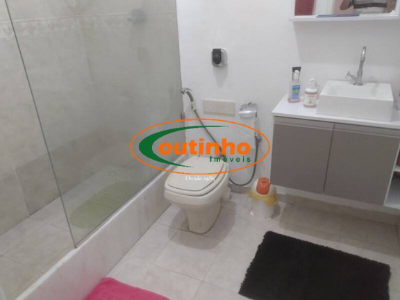 Imagem Casa com 4 Quartos à Venda, 226 m² em Tijuca - Rio De Janeiro Imagem Casa com 4 Quartos à Venda, 226 m² em Tijuca - Rio De Janeiro