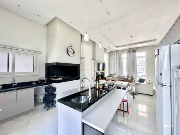 Imagem Casa de Condomínio com 4 Quartos à Venda, 180 m² em Dubai - Capão Da Canoa Imagem Casa de Condomínio com 4 Quartos à Venda, 180 m² em Dubai - Capão Da Canoa