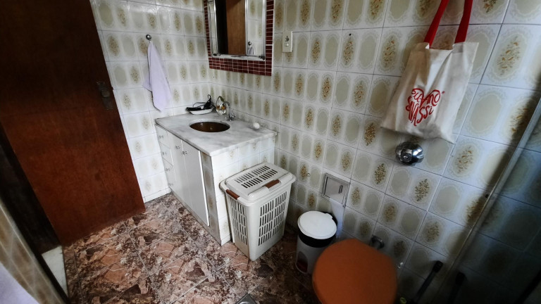 Imagem Casa com 3 Quartos à Venda, 236 m² em Barreiro - Belo Horizonte Imagem Casa com 3 Quartos à Venda, 236 m² em Barreiro - Belo Horizonte
