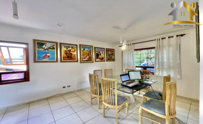 Imagem Casa com 3 Quartos à Venda, 233 m² em Granja Viana - Carapicuíba Imagem Casa com 3 Quartos à Venda, 233 m² em Granja Viana - Carapicuíba