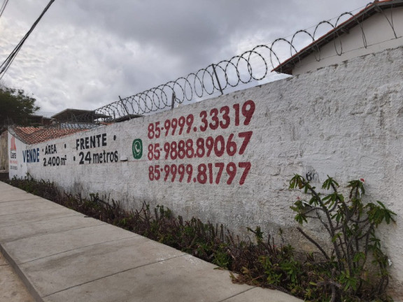Imagem Imóvel com 4 Quartos à Venda, 2.400 m² em De Lourdes - Fortaleza Imagem Imóvel com 4 Quartos à Venda, 2.400 m² em De Lourdes - Fortaleza