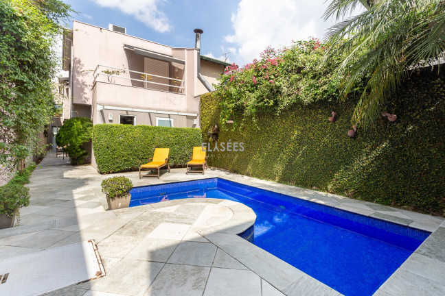 Imagem Casa com 3 Quartos à Venda, 260 m² em Jardim Paulistano - São Paulo Imagem Casa com 3 Quartos à Venda, 260 m² em Jardim Paulistano - São Paulo