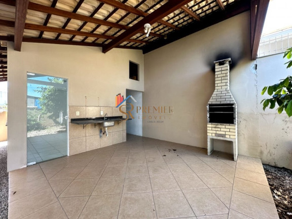 Imagem Casa com 3 Quartos à Venda, 279 m² em Carianos - Florianópolis Imagem Casa com 3 Quartos à Venda, 279 m² em Carianos - Florianópolis