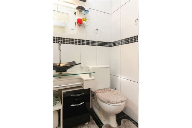 Imagem Imóvel com 2 Quartos à Venda, 52 m² em Vila Nova - Porto Alegre Imagem Imóvel com 2 Quartos à Venda, 52 m² em Vila Nova - Porto Alegre