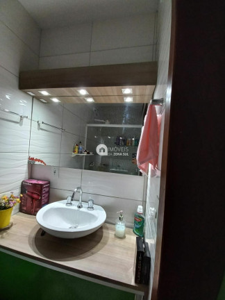 Imagem Casa com 2 Quartos à Venda, 60 m² Imagem Casa com 2 Quartos à Venda, 60 m²