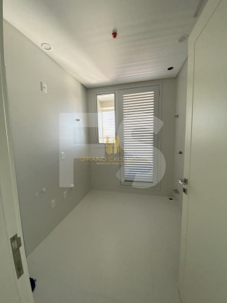Imagem Apartamento com 5 Quartos à Venda, 230 m² em Centro - Balneário Camboriú Imagem Apartamento com 5 Quartos à Venda, 230 m² em Centro - Balneário Camboriú