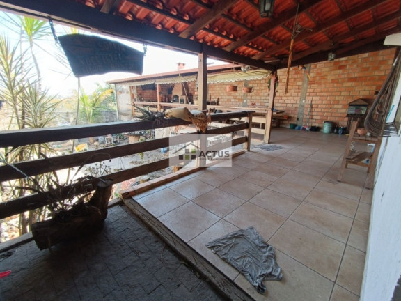 Imagem Casa com 2 Quartos à Venda, 300 m² em Santo Antônio - Sarzedo