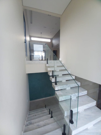 Imagem Casa com 3 Quartos à Venda, 250 m² em Cezar De Souza - Mogi Das Cruzes Imagem Casa com 3 Quartos à Venda, 250 m² em Cezar De Souza - Mogi Das Cruzes
