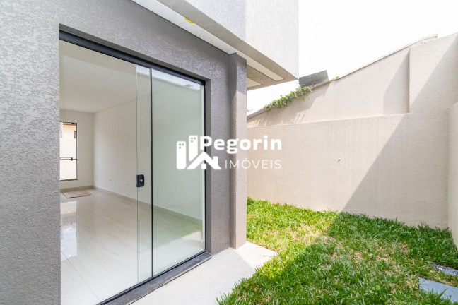 Imagem Sobrado com 3 Quartos à Venda, 110 m² em Uberaba - Curitiba