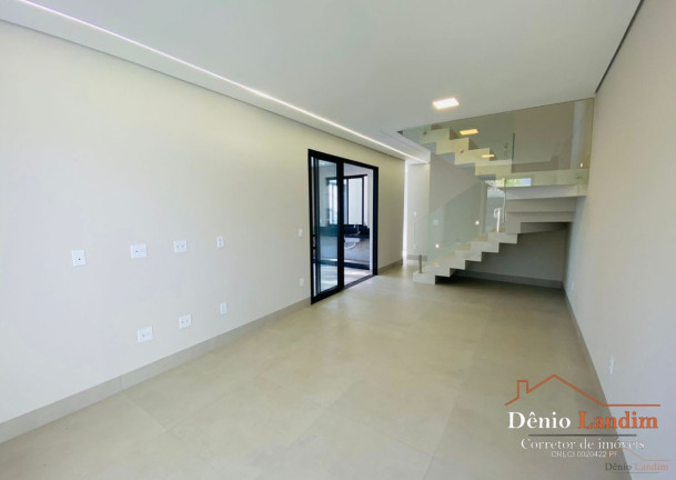 Imagem Casa com 3 Quartos à Venda, 150 m² em Ibituruna - Montes Claros