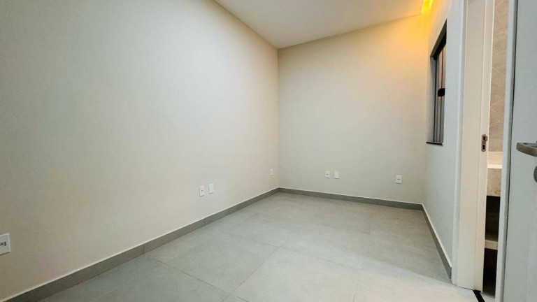 Imagem Casa com 2 Quartos à Venda, 60 m² em Jardim Peró - Cabo Frio Imagem Casa com 2 Quartos à Venda, 60 m² em Jardim Peró - Cabo Frio