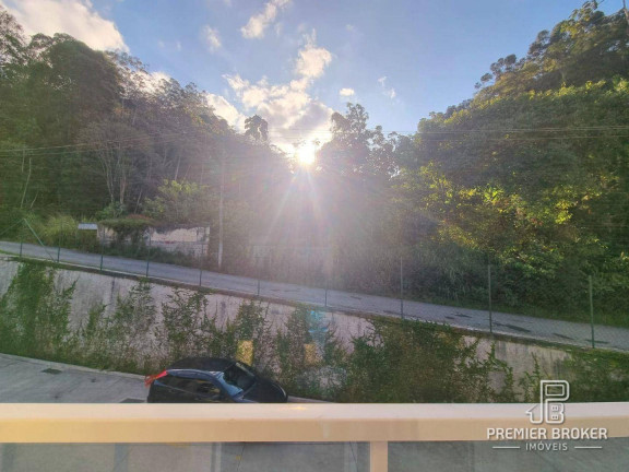 Imagem Apartamento com 2 Quartos à Venda, 52 m² em Pimenteiras - Teresópolis