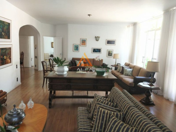 Imagem Casa com 4 Quartos à Venda, 378 m² Imagem Casa com 4 Quartos à Venda, 378 m²