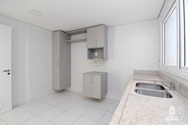 Imagem Imóvel com 4 Quartos à Venda, 159 m² em Menino Deus - Porto Alegre Imagem Imóvel com 4 Quartos à Venda, 159 m² em Menino Deus - Porto Alegre