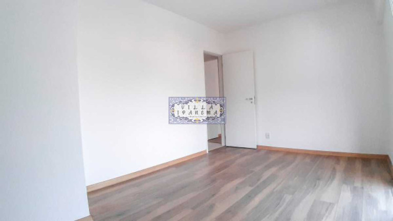 Imagem Cobertura com 4 Quartos à Venda, 355 m² em Grajaú - Rio De Janeiro Imagem Cobertura com 4 Quartos à Venda, 355 m² em Grajaú - Rio De Janeiro