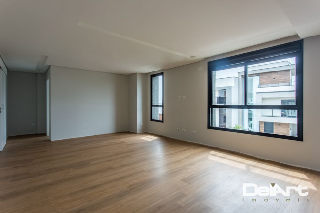 Imagem Casa com 3 Quartos à Venda, 226 m² em Uberaba - Curitiba Imagem Casa com 3 Quartos à Venda, 226 m² em Uberaba - Curitiba