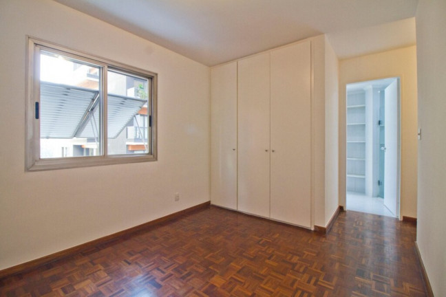 Imagem Imóvel com 3 Quartos à Venda, 106 m² em Itaim Bibi - São Paulo Imagem Imóvel com 3 Quartos à Venda, 106 m² em Itaim Bibi - São Paulo