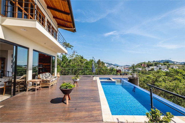 Imagem Casa com 3 Quartos à Venda, em João Paulo - Florianópolis Imagem Casa com 3 Quartos à Venda, em João Paulo - Florianópolis