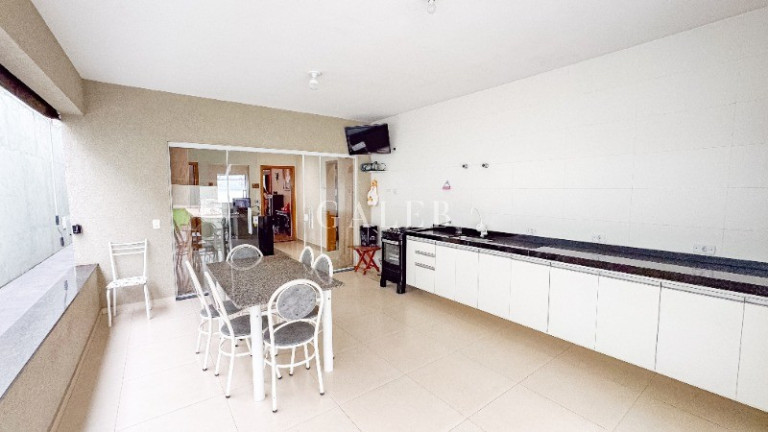 Imagem Casa com 5 Quartos à Venda, 320 m² em Jardim Dos Pinheiros - Atibaia Imagem Casa com 5 Quartos à Venda, 320 m² em Jardim Dos Pinheiros - Atibaia