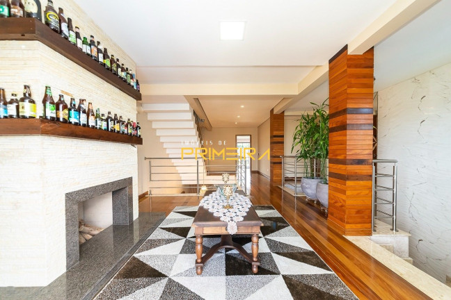 Imagem Casa com 6 Quartos à Venda, 950 m² em Santa Maria - Colombo