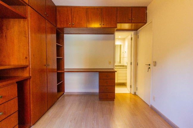 Imagem Imóvel com 3 Quartos à Venda, 121 m² em Vila Andrade - São Paulo