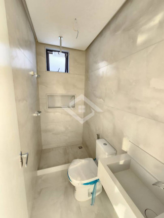Imagem Casa com 5 Quartos à Venda, 380 m² em Barra Da Tijuca - Rio De Janeiro Imagem Casa com 5 Quartos à Venda, 380 m² em Barra Da Tijuca - Rio De Janeiro
