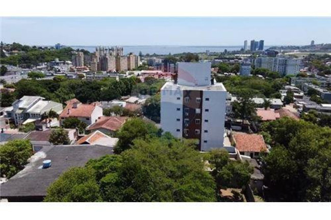 Imagem Imóvel com 3 Quartos à Venda, em Tristeza - Porto Alegre Imagem Imóvel com 3 Quartos à Venda, em Tristeza - Porto Alegre