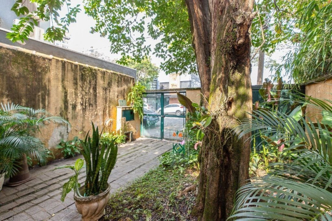 Imagem Casa com 1 Quarto à Venda, 135 m² em Moema - São Paulo Imagem Casa com 1 Quarto à Venda, 135 m² em Moema - São Paulo