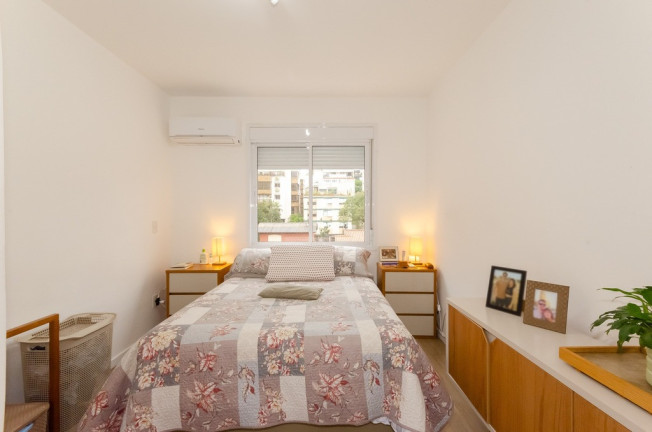 Imagem Apartamento com 3 Quartos à Venda, 65 m² em Petrópolis - Porto Alegre Imagem Apartamento com 3 Quartos à Venda, 65 m² em Petrópolis - Porto Alegre
