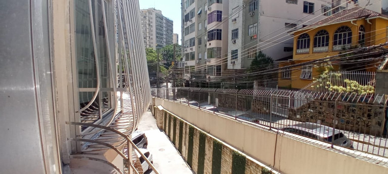 Imagem Imóvel com 3 Quartos à Venda, 114 m² em Humaitá - Rio De Janeiro Imagem Imóvel com 3 Quartos à Venda, 114 m² em Humaitá - Rio De Janeiro