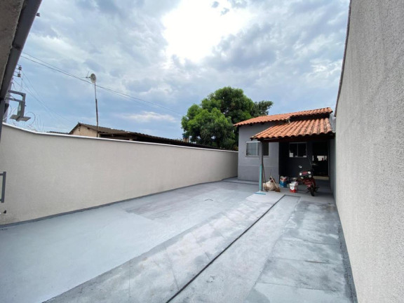 Imagem Casa com 2 Quartos à Venda, 80 m² em Setor Central - Senador Canedo