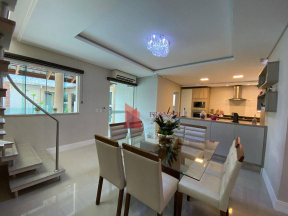 Imagem Sobrado com 3 Quartos à Venda, 350 m² em Ressacada - Itajaí Imagem Sobrado com 3 Quartos à Venda, 350 m² em Ressacada - Itajaí