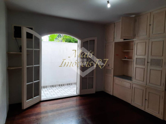 Imagem Casa com 3 Quartos à Venda, 360 m² em Itacoatiara - Niterói Imagem Casa com 3 Quartos à Venda, 360 m² em Itacoatiara - Niterói