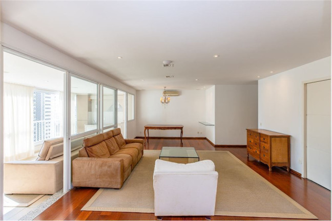 Imagem Apartamento com 3 Quartos à Venda, 181 m² em Moema - São Paulo Imagem Apartamento com 3 Quartos à Venda, 181 m² em Moema - São Paulo