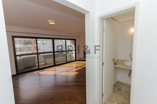 Apartamento com 4 Quartos para Alugar, 184 m² em Itaim Bibi - São Paulo