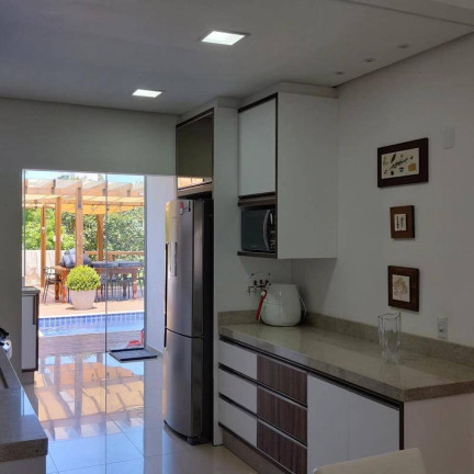 Imagem Casa com 2 Quartos à Venda, 112 m² em Cachoeira Do Bom Jesus - Florianópolis
