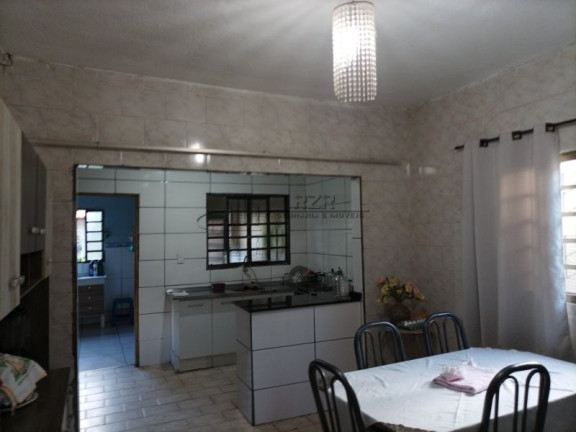 Imagem Casa com 6 Quartos à Venda, 224 m² em Centro - Luís Antônio Imagem Casa com 6 Quartos à Venda, 224 m² em Centro - Luís Antônio