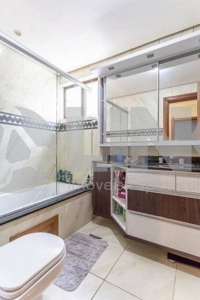 Imagem Apartamento com 3 Quartos à Venda, 146 m² em Petrópolis - Porto Alegre Imagem Apartamento com 3 Quartos à Venda, 146 m² em Petrópolis - Porto Alegre
