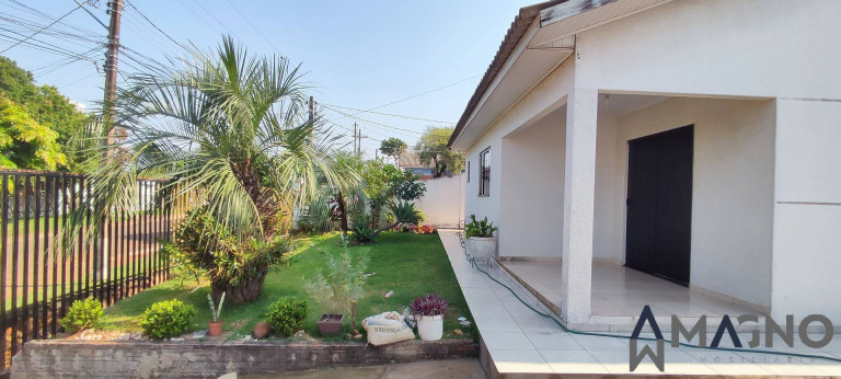 Imagem Casa com 5 Quartos à Venda, 582 m² em Santa Felicidade - Cascavel